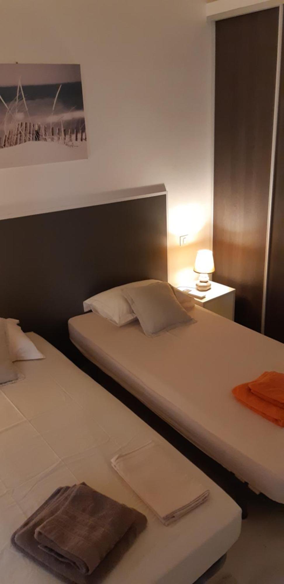Day'S Inn Cannes Exterior photo
