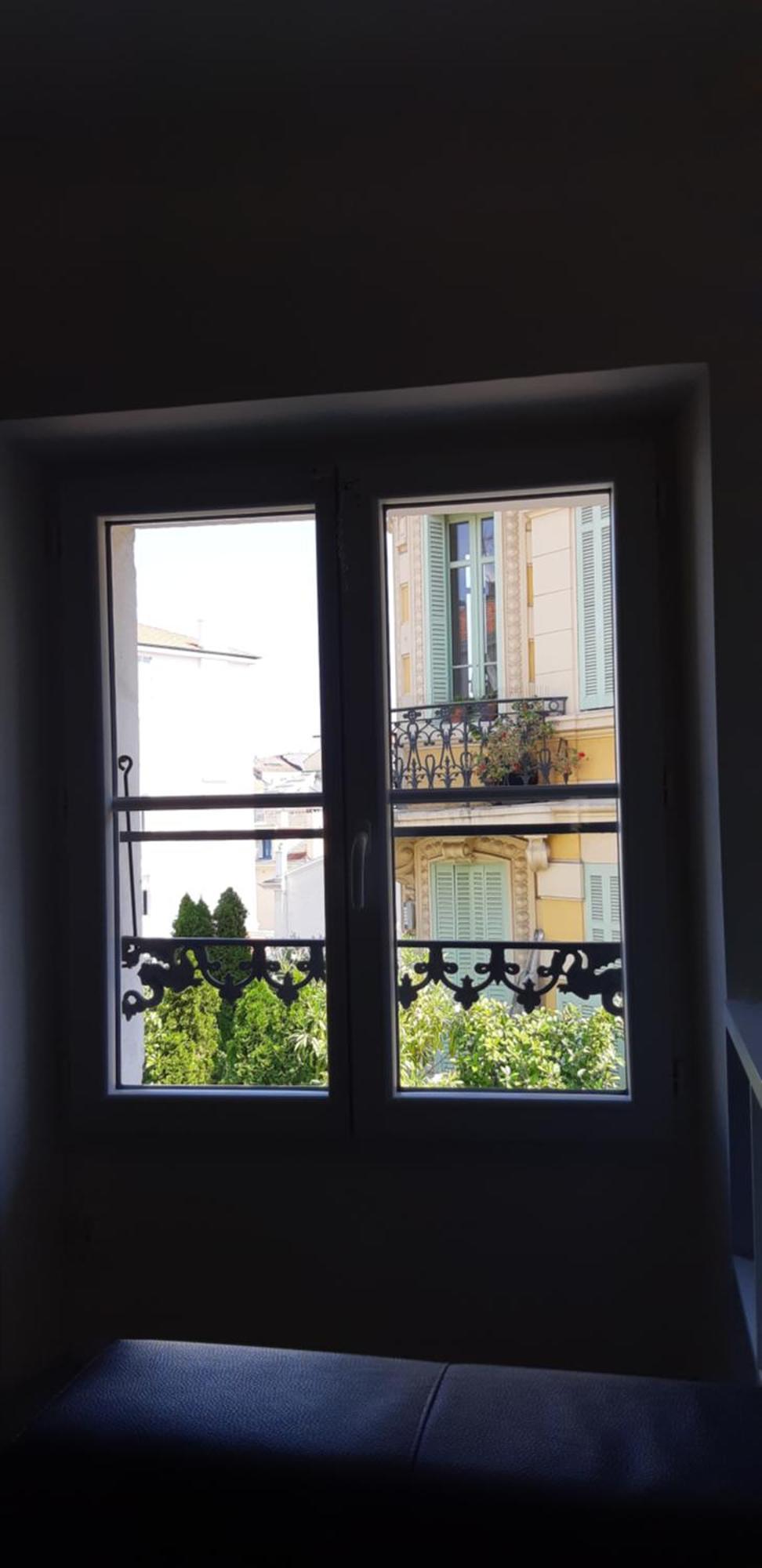 Day'S Inn Cannes Exterior photo